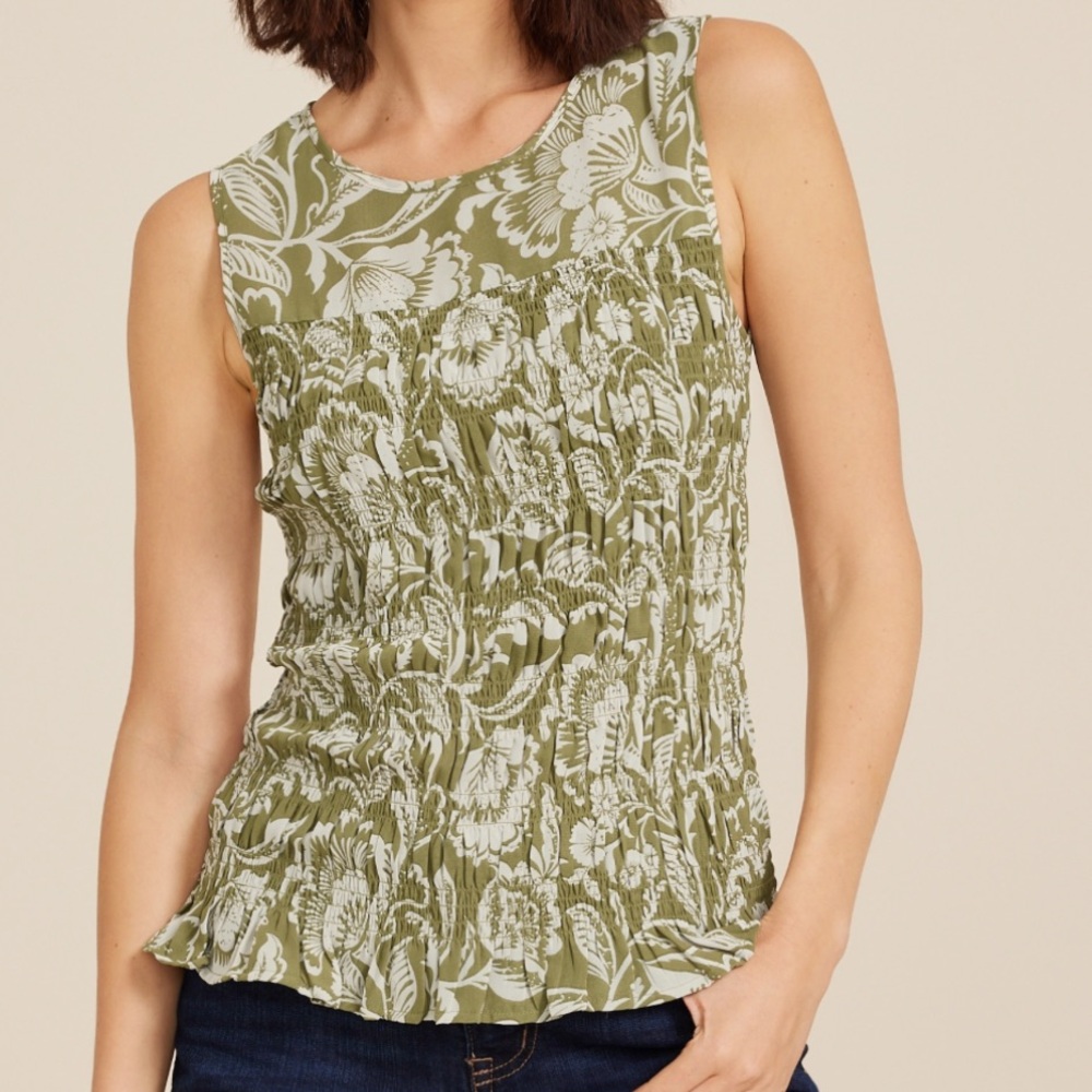 Maurice’s Smocked Green Floral Tank
